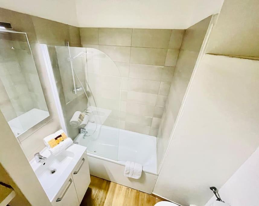 Le Chevrefeuille - Easystay83 Saint-Raphaël Dış mekan fotoğraf