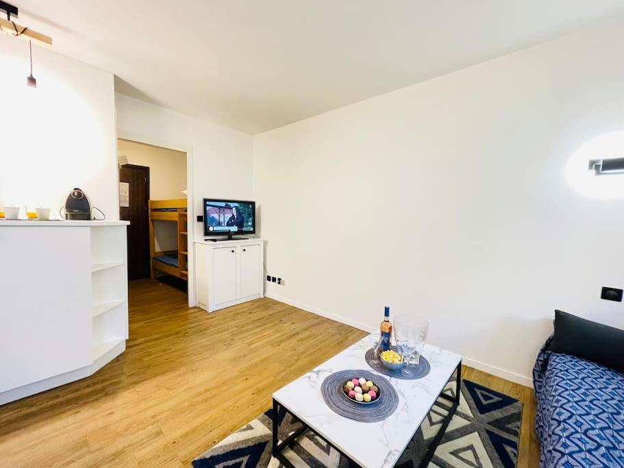 Le Chevrefeuille - Easystay83 Saint-Raphaël Dış mekan fotoğraf